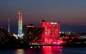 Ramada Plaza By Wyndham Orlando Resort & Suites Intl Drive - Newly Renovated!